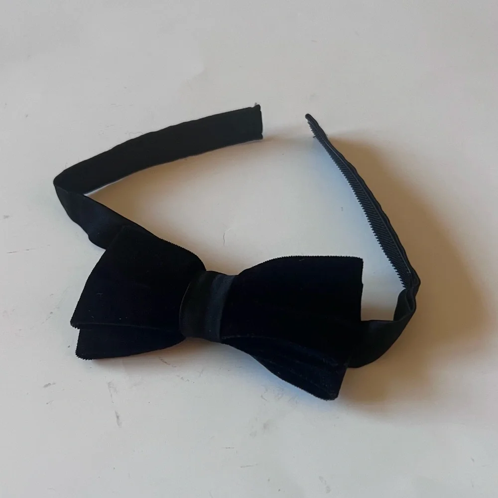 NORDSTROM FAMILY MOMENTS BOYS VELVET PRE-TIED BOW TIE BLACK OS ADJUSTABLE NWOT
